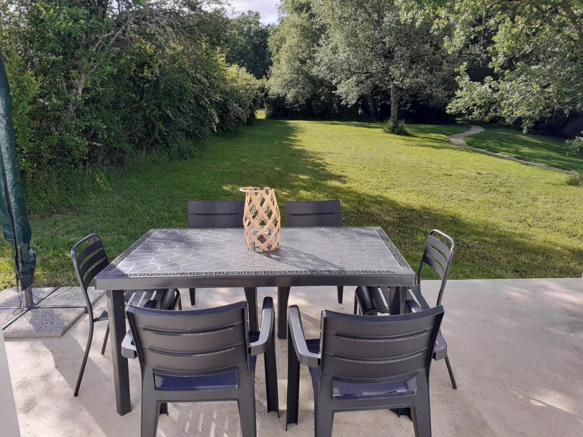 En Pleine Nature, A La Douceur Des Chenes Ferienhaus
